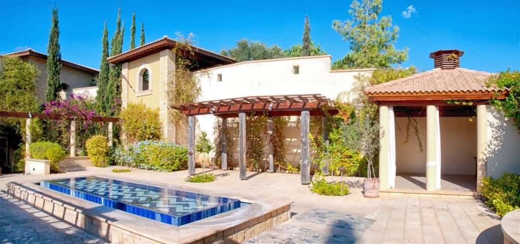 Villa méditerranéenne ensoleillée – bien immobilier à Aix-en-Provence