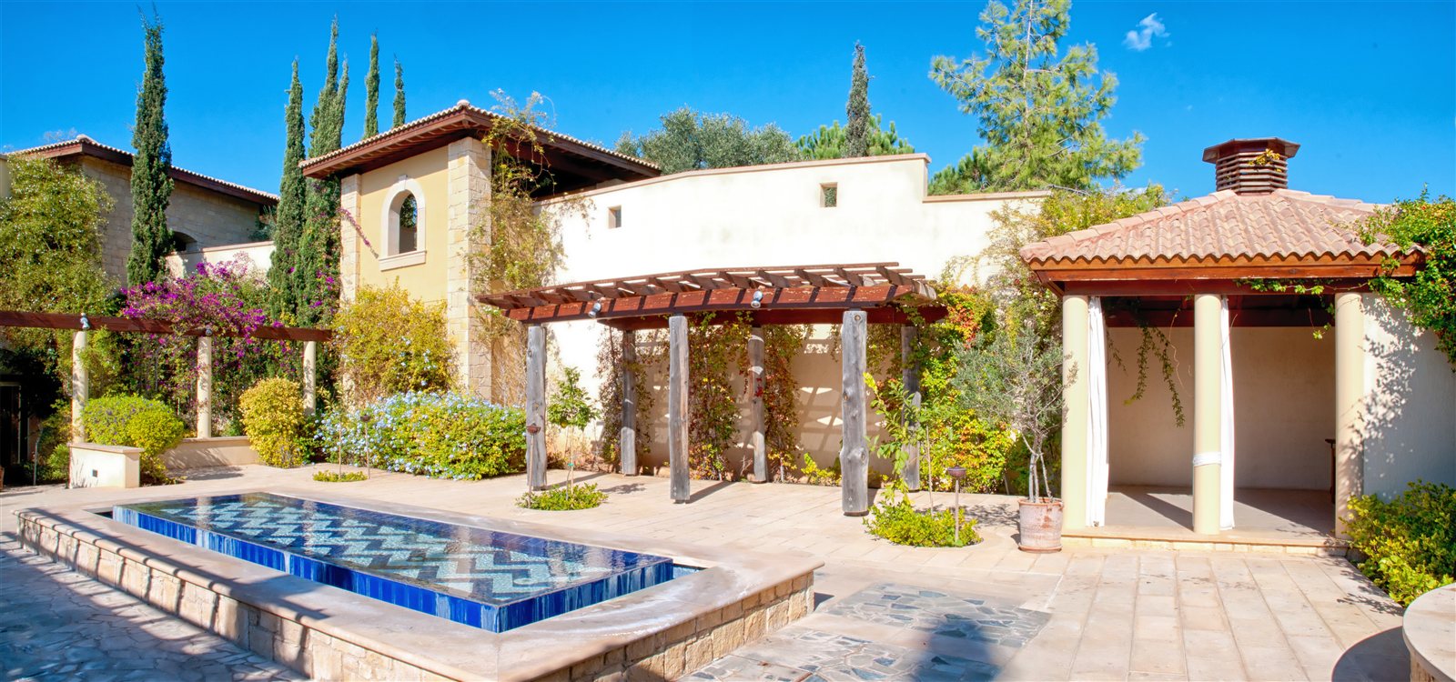 Villa méditerranéenne ensoleillée – bien immobilier à Aix-en-Provence